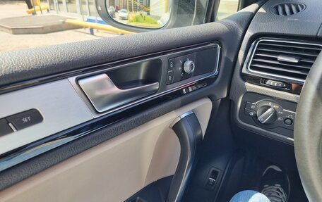 Volkswagen Touareg III, 2017 год, 2 590 000 рублей, 23 фотография