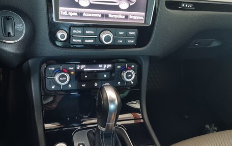 Volkswagen Touareg III, 2017 год, 2 590 000 рублей, 29 фотография