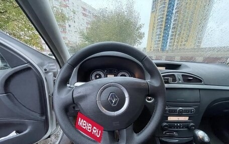 Renault Laguna II, 2005 год, 300 000 рублей, 17 фотография