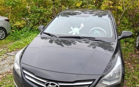 Hyundai Solaris II рестайлинг, 2014 год, 1 100 000 рублей, 1 фотография
