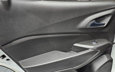 Chevrolet Trax, 2023 год, 1 470 000 рублей, 13 фотография