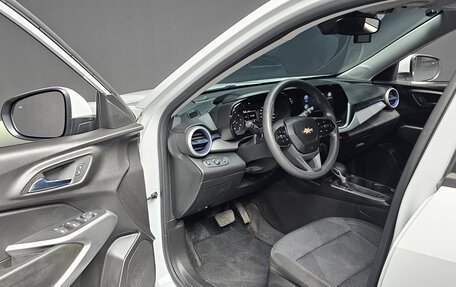 Chevrolet Trax, 2023 год, 1 470 000 рублей, 14 фотография