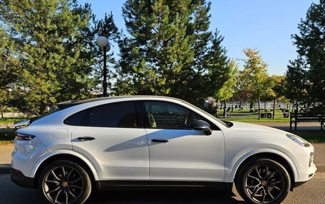 Porsche Cayenne III, 2022 год, 11 200 000 рублей, 2 фотография