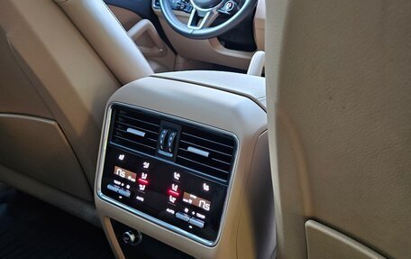 Porsche Cayenne III, 2022 год, 11 200 000 рублей, 28 фотография
