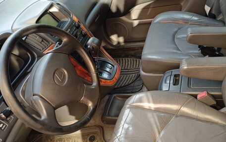 Lexus RX IV рестайлинг, 2000 год, 570 000 рублей, 7 фотография