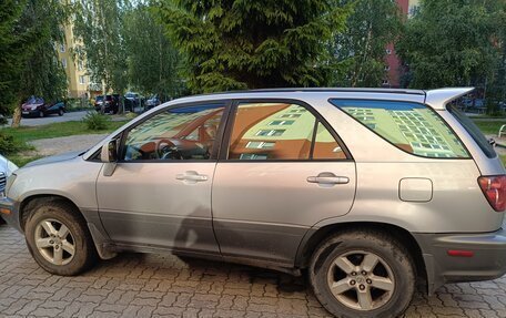 Lexus RX IV рестайлинг, 2000 год, 570 000 рублей, 3 фотография