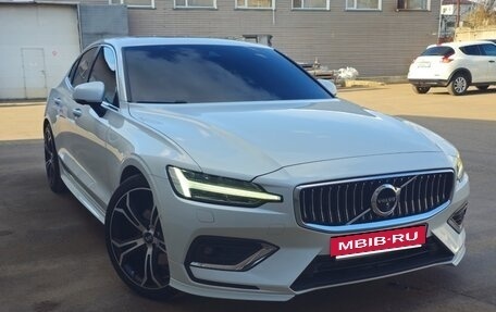 Volvo S60 III, 2019 год, 4 200 000 рублей, 3 фотография