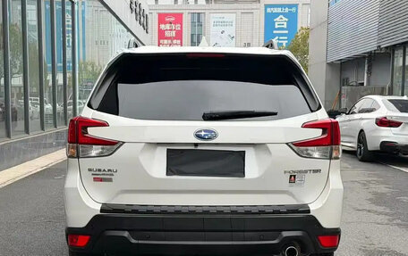 Subaru Forester, 2022 год, 2 300 000 рублей, 6 фотография