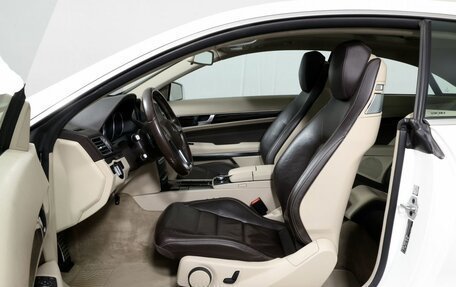 Mercedes-Benz E-Класс, 2015 год, 2 200 000 рублей, 10 фотография