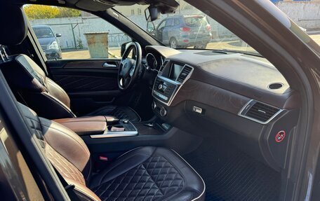 Mercedes-Benz GL-Класс, 2015 год, 2 890 000 рублей, 10 фотография