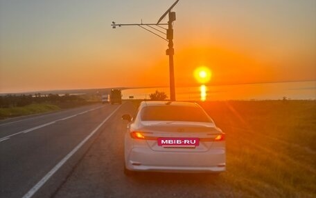 Toyota Camry, 2024 год, 3 650 000 рублей, 4 фотография