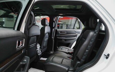 Ford Explorer VI, 2017 год, 2 450 000 рублей, 7 фотография