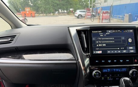 Toyota Alphard III, 2019 год, 3 950 000 рублей, 11 фотография