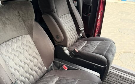 Toyota Alphard III, 2019 год, 3 950 000 рублей, 17 фотография