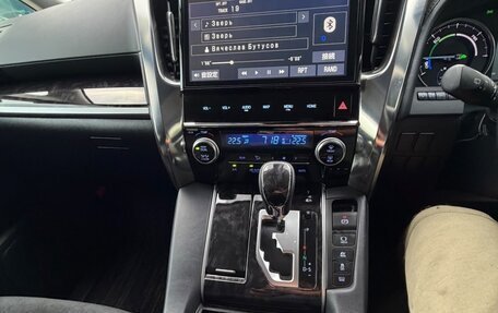 Toyota Alphard III, 2019 год, 3 950 000 рублей, 27 фотография
