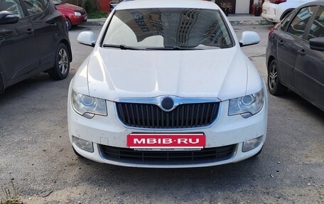 Skoda Superb III рестайлинг, 2010 год, 1 050 000 рублей, 1 фотография
