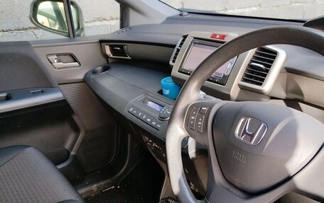 Honda Freed I, 2014 год, 1 050 000 рублей, 3 фотография