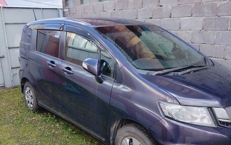 Honda Freed I, 2014 год, 1 050 000 рублей, 8 фотография