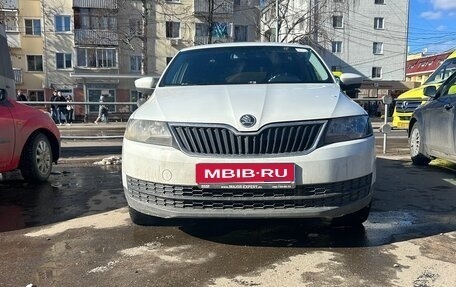 Skoda Rapid I, 2014 год, 390 000 рублей, 1 фотография