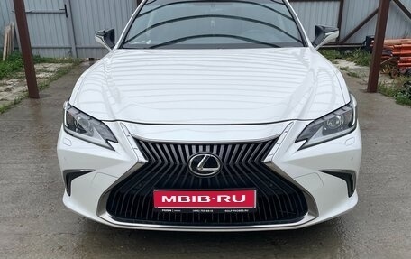 Lexus ES VII, 2019 год, 3 150 000 рублей, 1 фотография