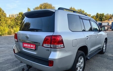 Toyota Land Cruiser 200, 2009 год, 2 780 000 рублей, 10 фотография