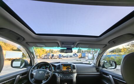 Toyota Land Cruiser 200, 2009 год, 2 780 000 рублей, 13 фотография