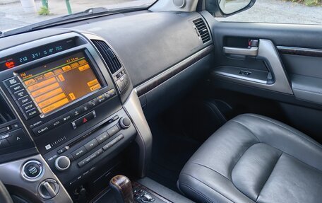 Toyota Land Cruiser 200, 2009 год, 2 780 000 рублей, 21 фотография
