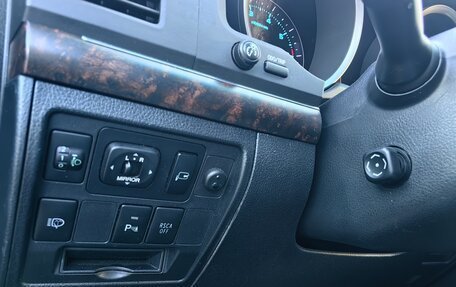 Toyota Land Cruiser 200, 2009 год, 2 780 000 рублей, 17 фотография