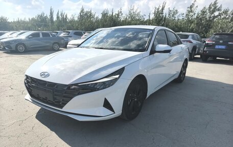Hyundai Elantra, 2023 год, 1 610 000 рублей, 2 фотография