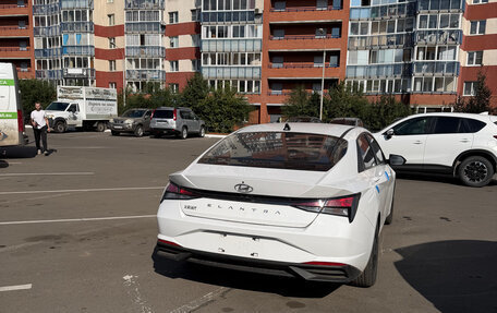 Hyundai Elantra, 2023 год, 1 610 000 рублей, 8 фотография