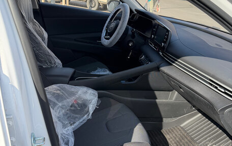 Hyundai Elantra, 2023 год, 1 610 000 рублей, 11 фотография