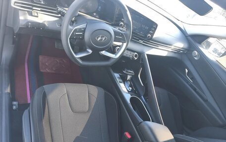 Hyundai Elantra, 2023 год, 1 610 000 рублей, 5 фотография