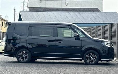 Honda Stepwgn, 2023 год, 2 190 002 рублей, 7 фотография