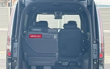 Honda Stepwgn, 2023 год, 2 190 002 рублей, 22 фотография