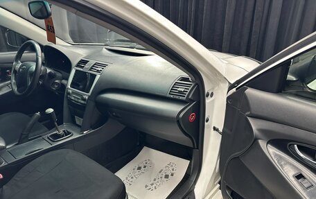 Toyota Camry, 2007 год, 749 999 рублей, 12 фотография