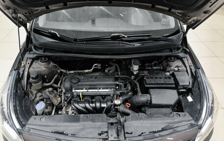 Hyundai Solaris II рестайлинг, 2015 год, 1 030 000 рублей, 9 фотография