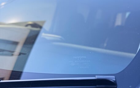 Toyota Noah III, 2010 год, 1 350 000 рублей, 9 фотография