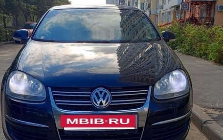 Volkswagen Jetta VI, 2009 год, 660 000 рублей, 2 фотография