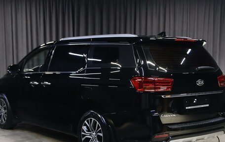 KIA Carnival III, 2019 год, 2 499 000 рублей, 4 фотография