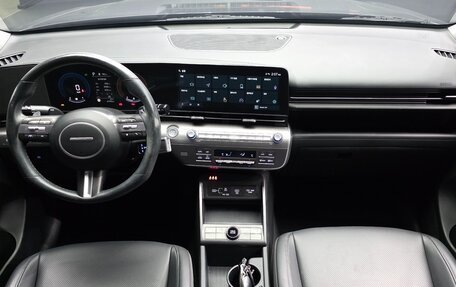 Hyundai Kona, 2023 год, 2 150 000 рублей, 8 фотография