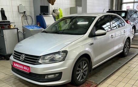 Volkswagen Polo VI (EU Market), 2019 год, 950 000 рублей, 1 фотография