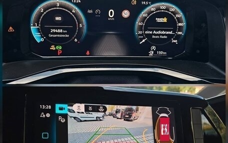 Volkswagen Multivan, 2024 год, 5 999 998 рублей, 8 фотография