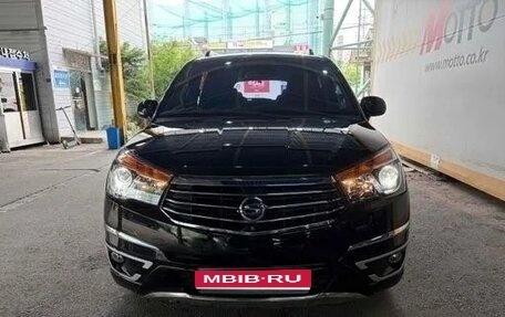 SsangYong Korando Turismo, 2016 год, 1 600 000 рублей, 1 фотография