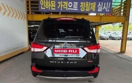 SsangYong Korando Turismo, 2016 год, 1 600 000 рублей, 4 фотография
