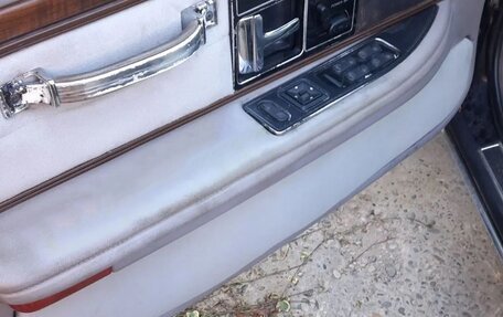 Lincoln Continental VIII, 1990 год, 300 000 рублей, 10 фотография