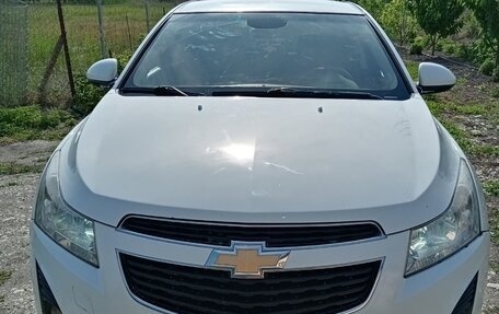 Chevrolet Cruze II, 2013 год, 970 000 рублей, 2 фотография