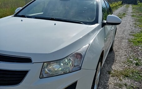 Chevrolet Cruze II, 2013 год, 970 000 рублей, 3 фотография