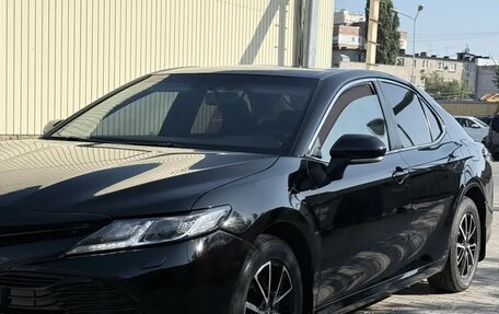 Toyota Camry, 2018 год, 1 850 000 рублей, 2 фотография