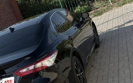 Toyota Camry, 2018 год, 1 850 000 рублей, 7 фотография