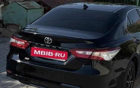 Toyota Camry, 2018 год, 1 850 000 рублей, 3 фотография